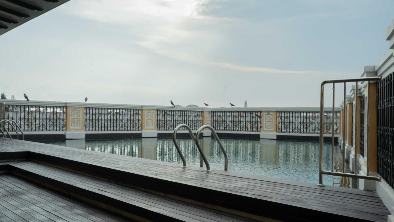 Kaizen Hotel & Suites Melaka Exterior photo