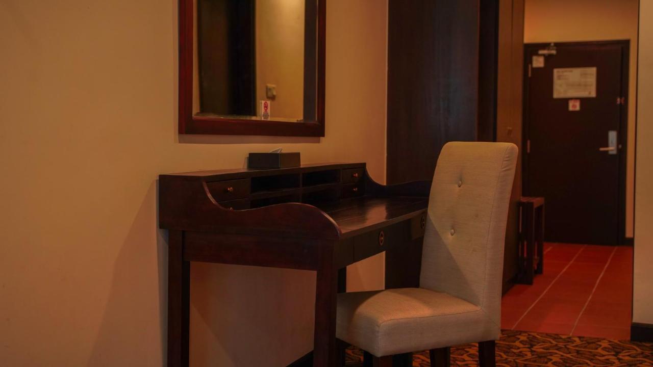 Kaizen Hotel & Suites Melaka Exterior photo